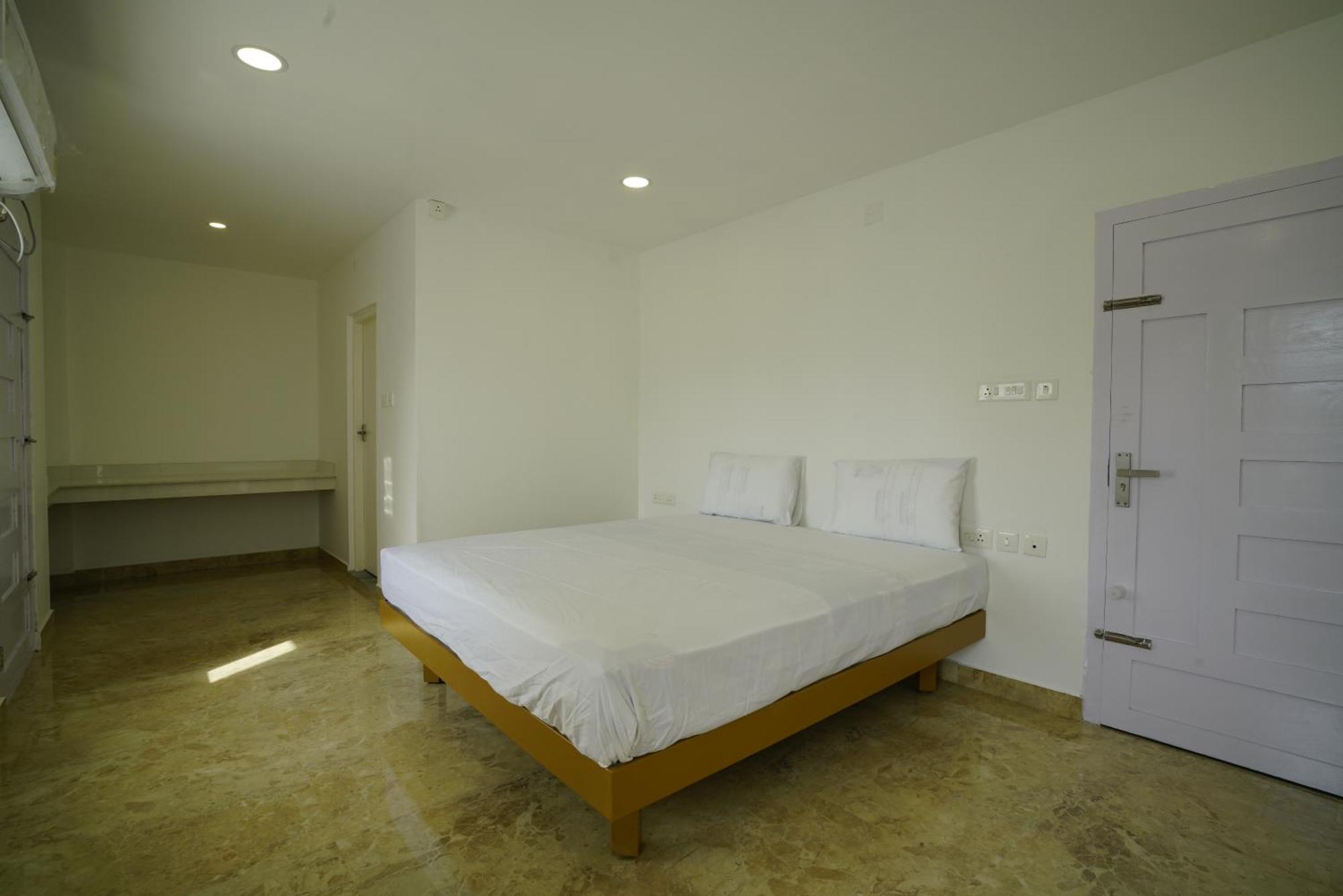 Quilon Residency Kundara Hotel Perumanseri Exterior photo