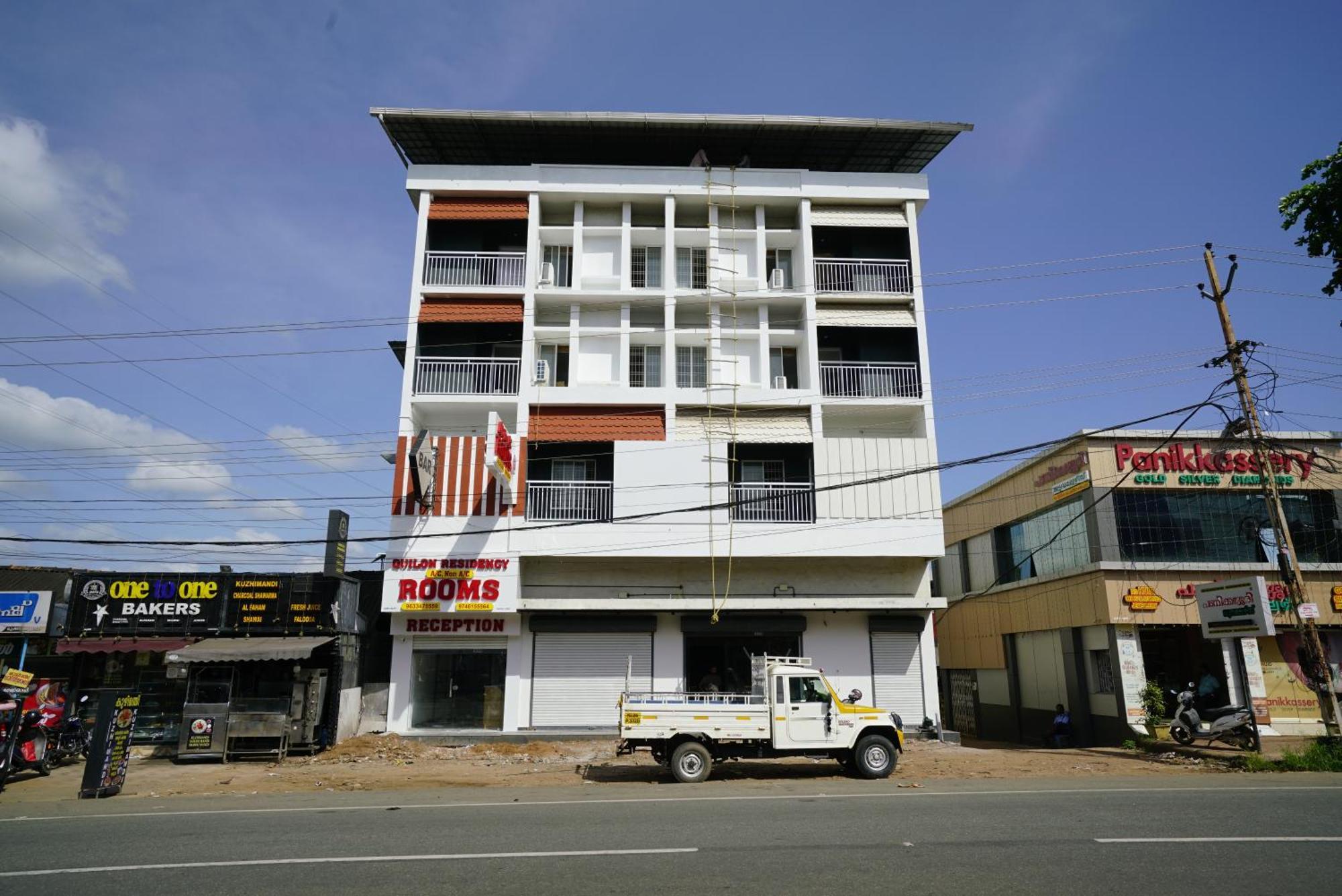 Quilon Residency Kundara Hotel Perumanseri Exterior photo